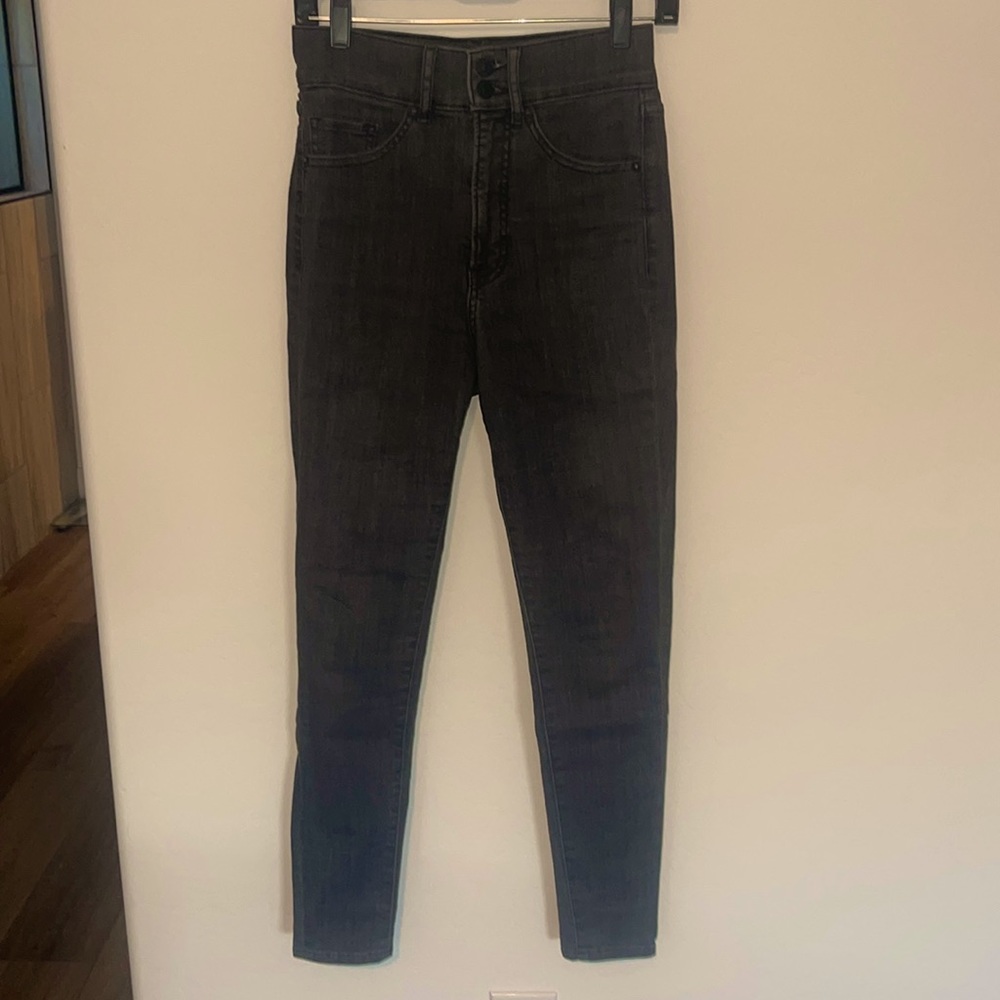 Women’s jeans